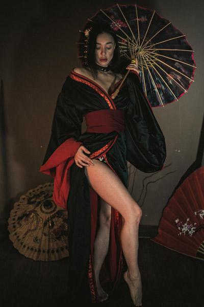 Stunning model divests her traditional Japanese clothes and indulges in sizzling hot bondage action with her lover in Sanktor set Flowery Janome 2